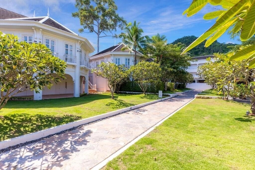 Территория Outrigger Koh Samui Beach Resort 5*