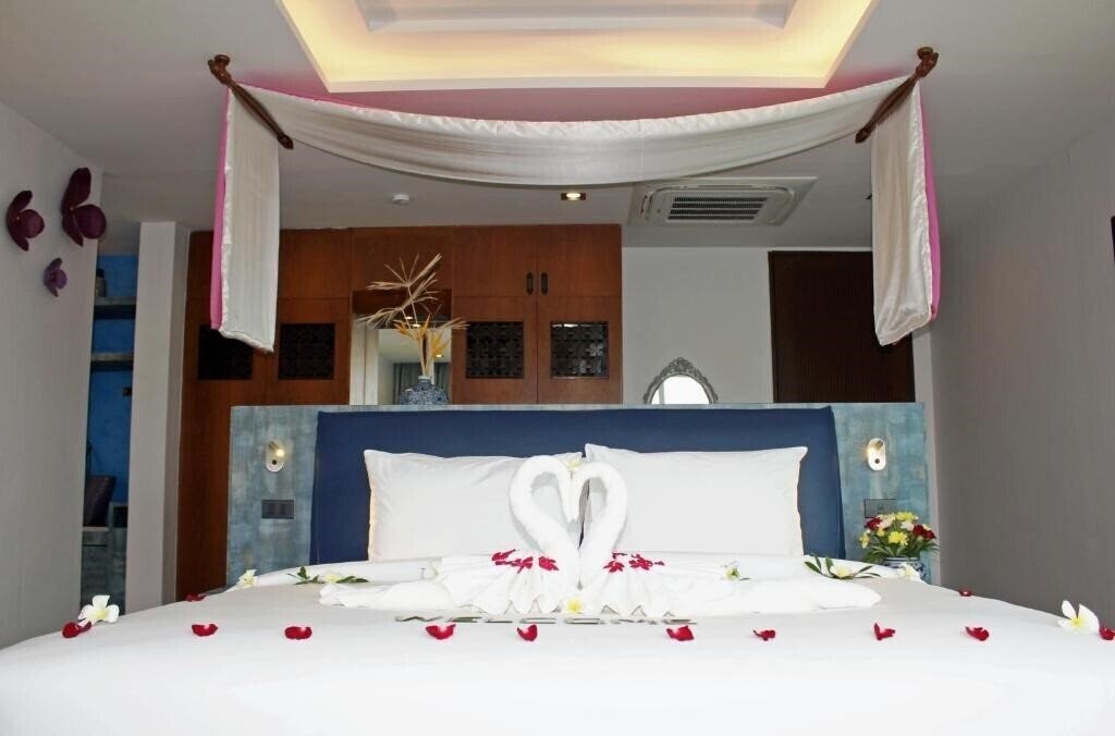 Апартаменти Weekender Resort And Hotel 3*