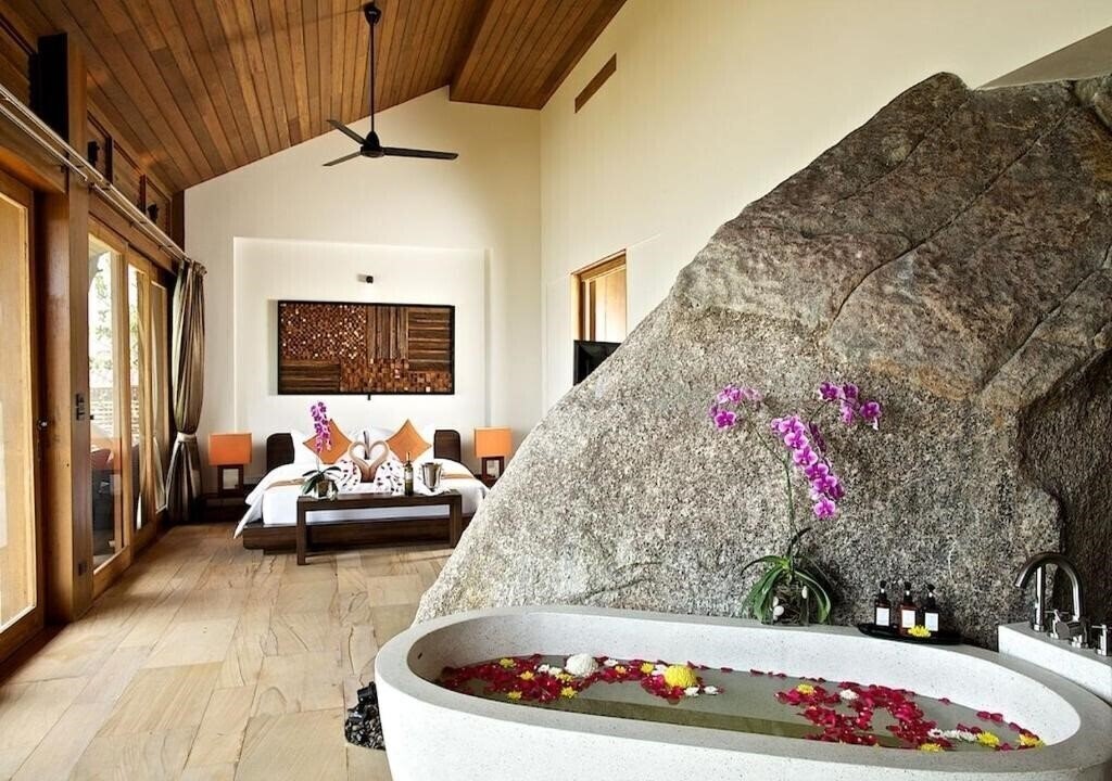 Апартаменты Baan Hinta Villa Luxury вилла