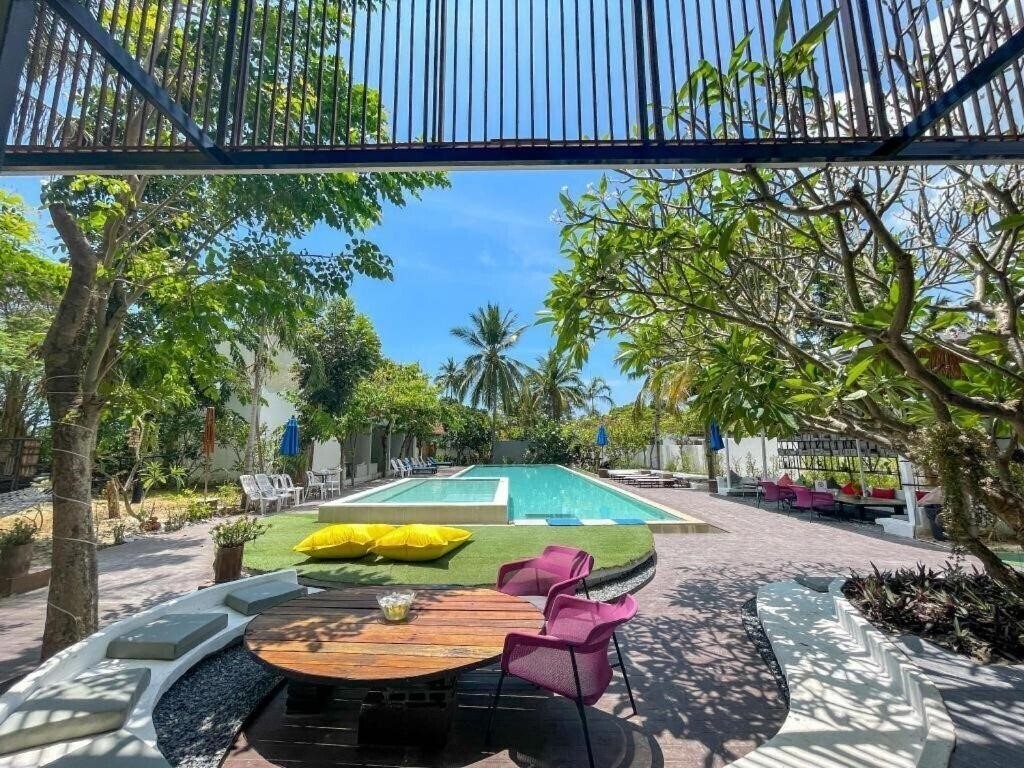 Территория The Living Pool Villas 3*