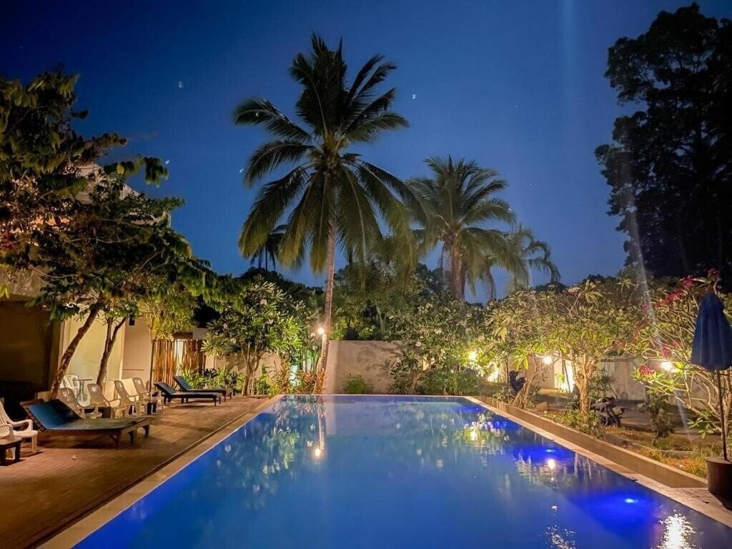 Панорама The Living Pool Villas 3*