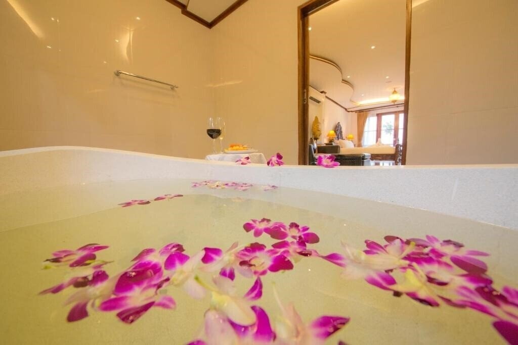 Панорама Paradise Island Estate 4*