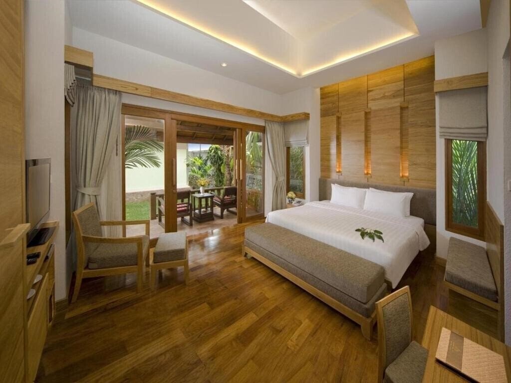 Территория Thai House Beach Resort 3*