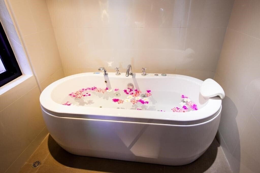 Территория Pao Jin Poon Beach Front Villa 4*