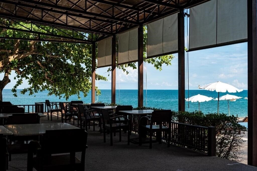 Вид Hive Hotel 3*