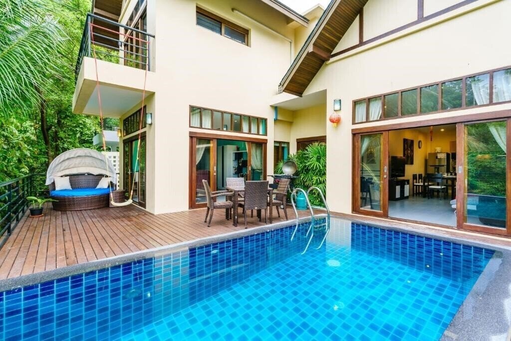Отель Chaweng Noi Pool Villa 4*