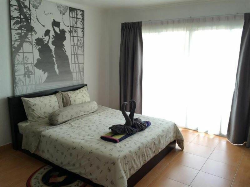 Вид Victorias Place (ex. Victoria's Place) 2*