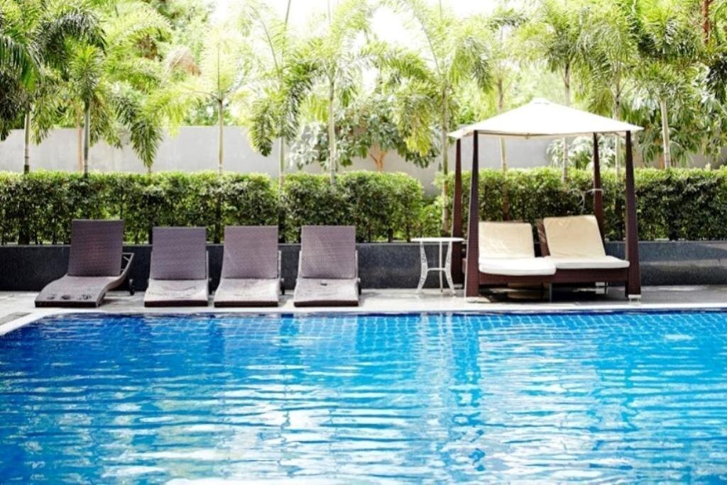 Панорама Ease Jomtien Hotel 3*