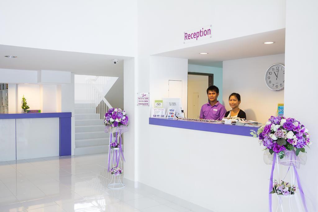 Территория Zing Hotel 3*