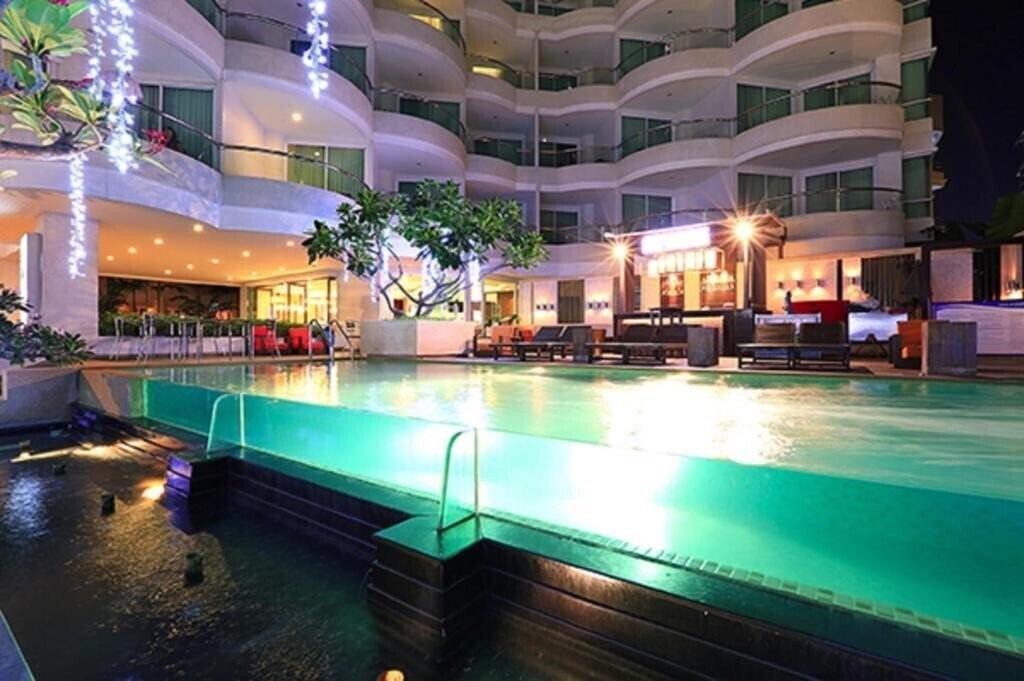 Вид Pattaya Sea View 4*