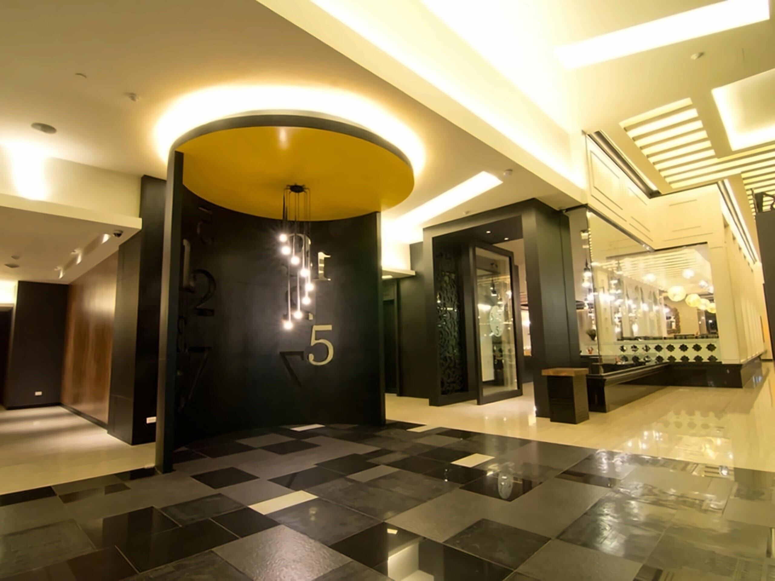 Фотографія T Six 5 3*