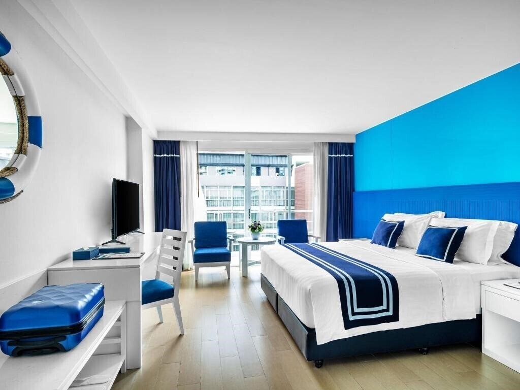 Панорама A-One New Wing Hotel 4*