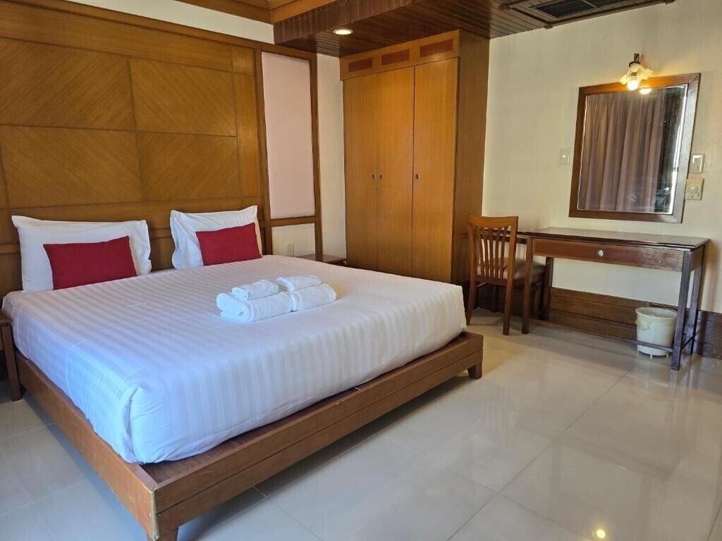 Панорама Mike Beach Resort 3*