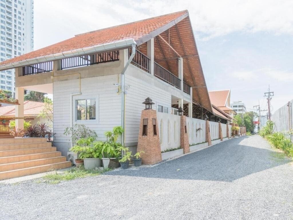 Территория Lotus Land Resort 2*