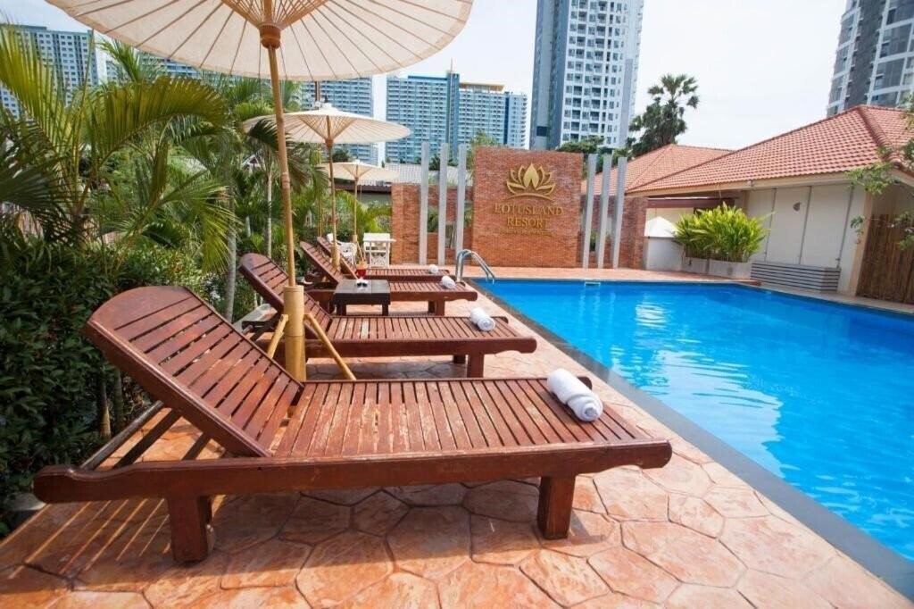 Апартаменты Lotus Land Resort 2*