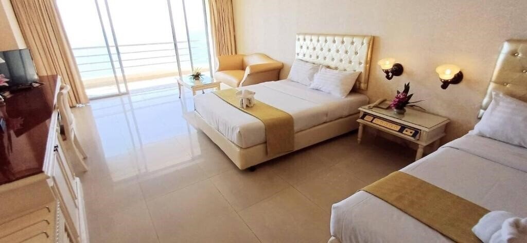 Апартаменты Adriatic Palace Pattaya 4*