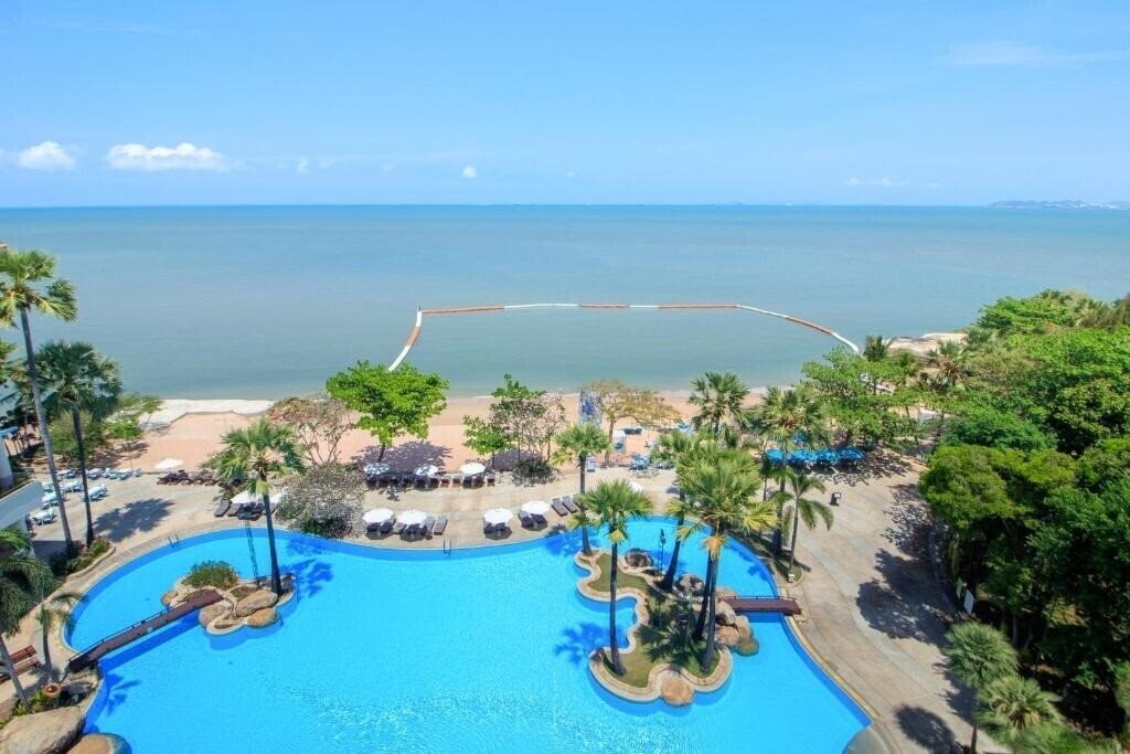 Апартаменты Garden Sea View 4*