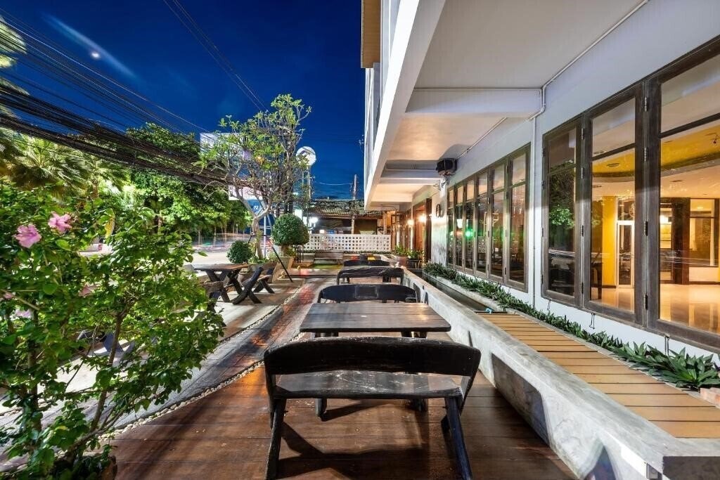 Вид The Jomtien Twelve 3*