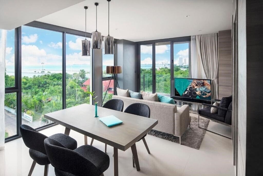 Вид X2 Vibe Pattaya Seaphere Residence 4*