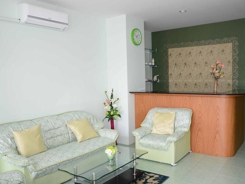 Апартаменти Emerald Jomtien Beach (ex. Orient By Sofi) 2*