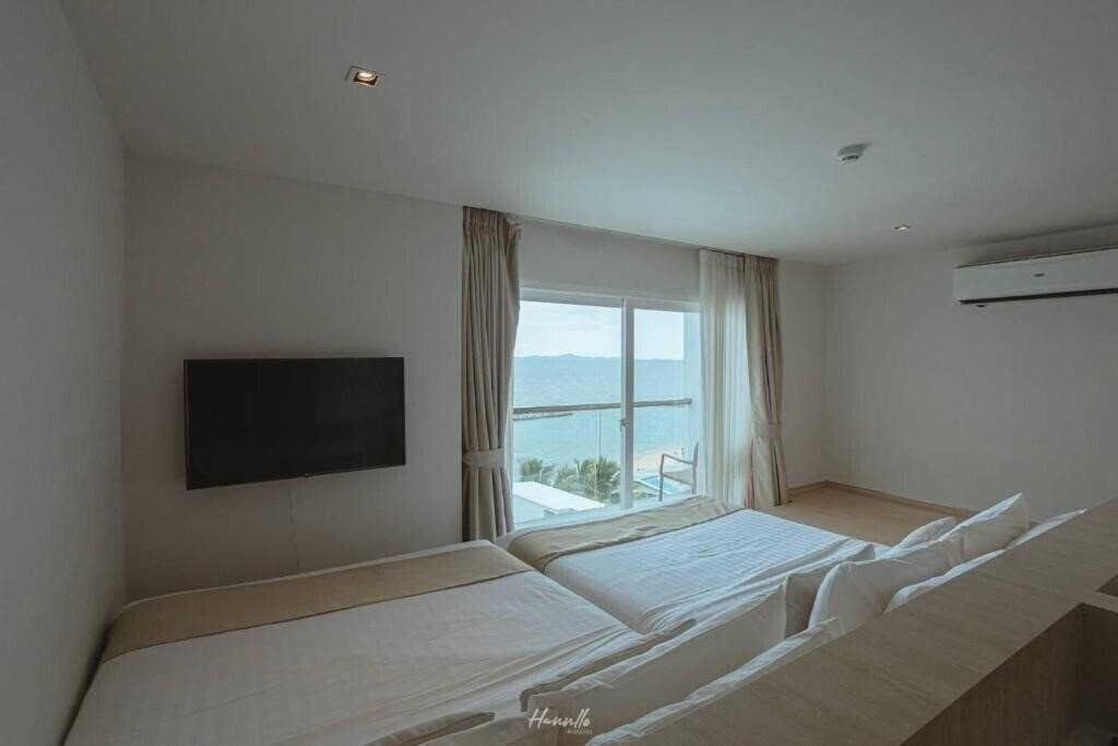 Панорама Worita Cove Hotel 4*