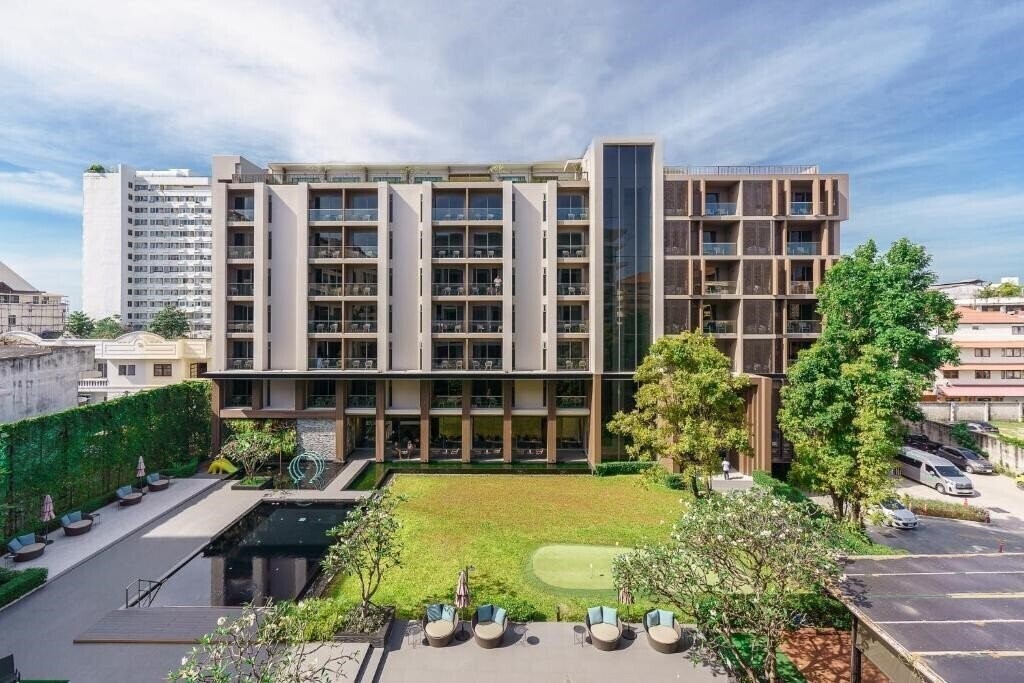 Готель Fifth Jomtien The Residence 4*