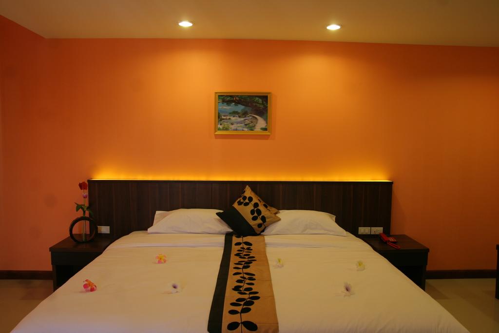 Фото Siam Platinum Pattaya Hotel 3*