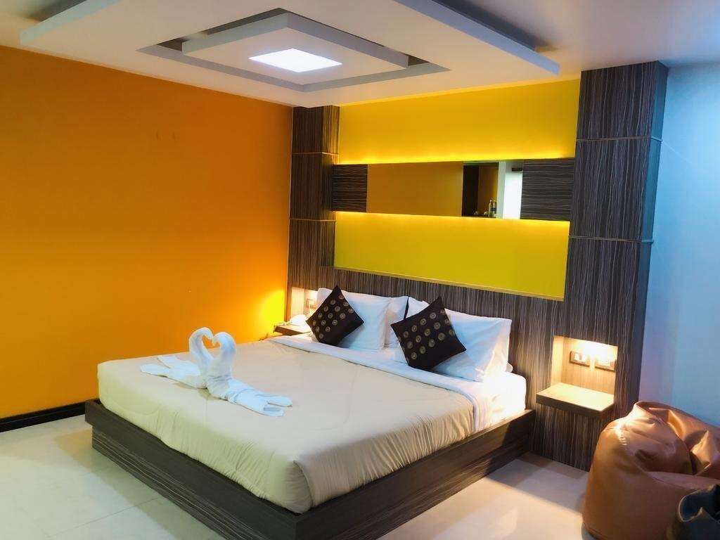 Апартаменты Mr. Macs Hotel 4*