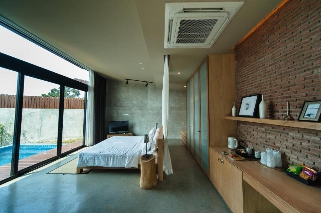 Апартаменты Sea Two Pool Villa Resort 4*