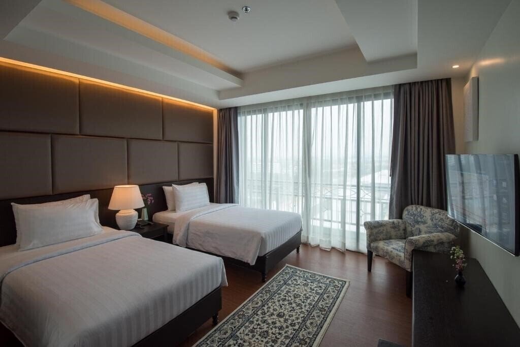 Вид Bay Beach Resort Jomtien 5*