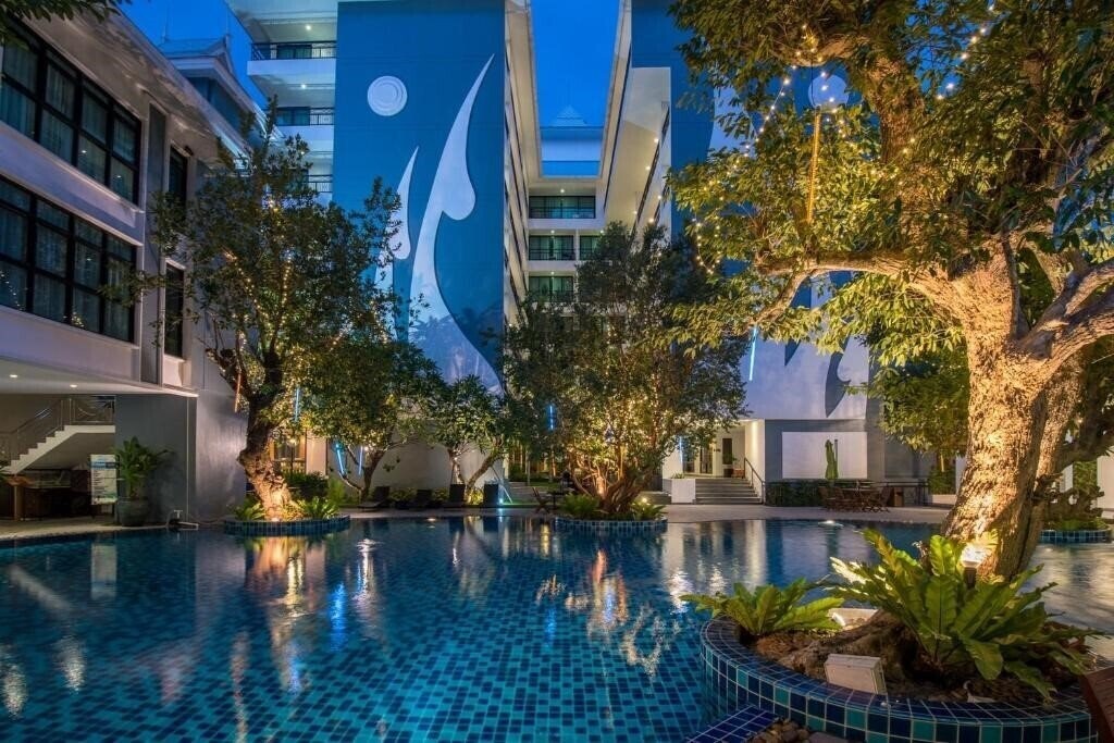 Панорама Bay Beach Resort Jomtien 5*