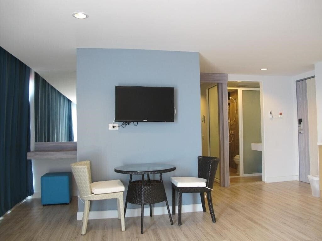 Картинка Nantra Pattaya Baan Ampoe Beach 3*