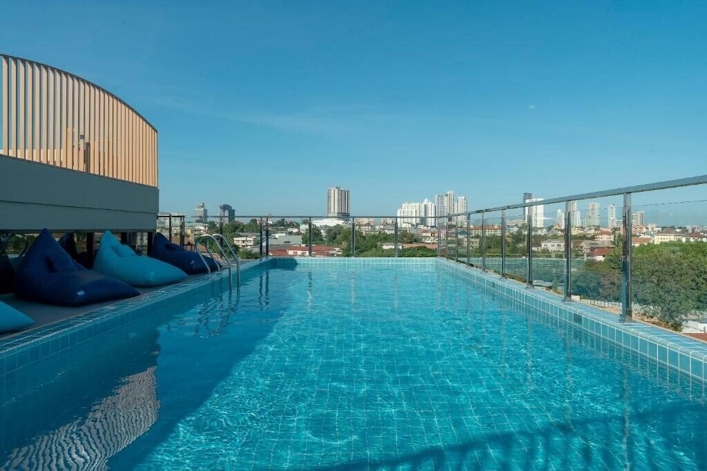 Готель P-Park Hotel Pattaya 4*