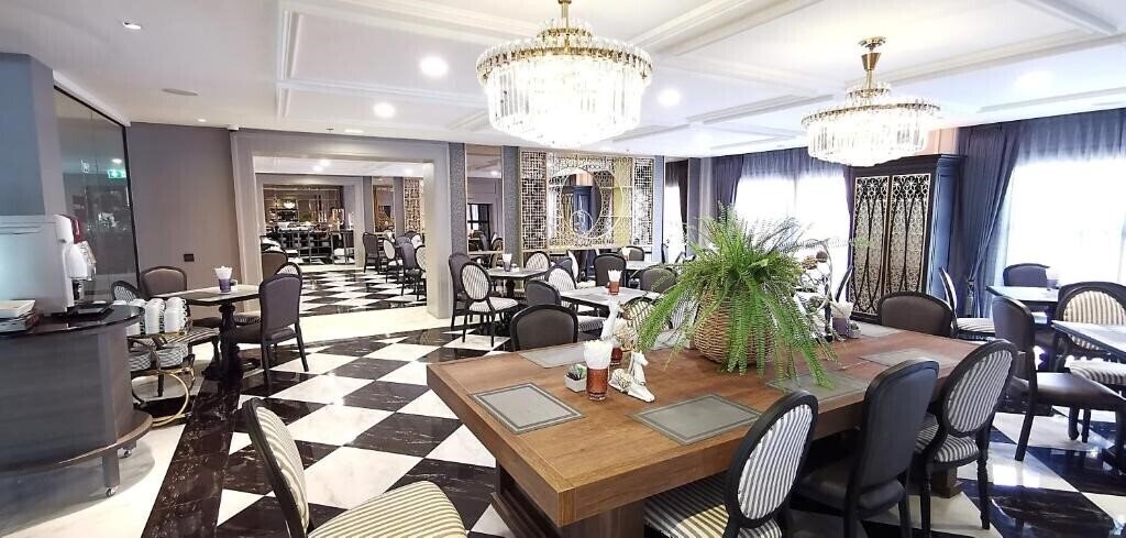 Апартаменти SN Connx 4*