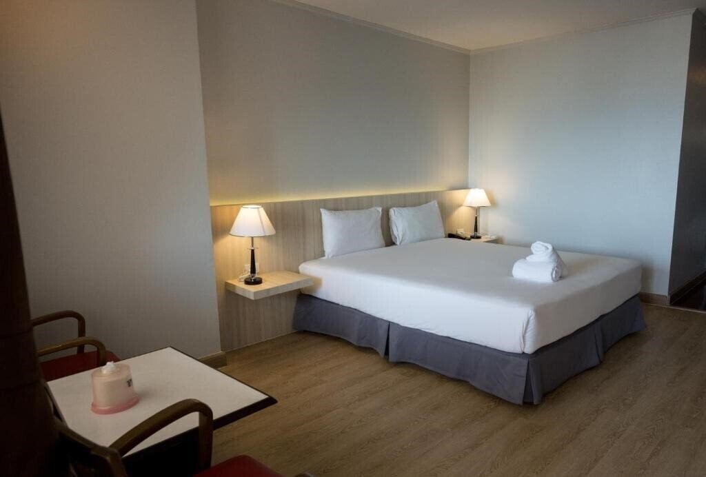 Апартаменты Marine Yensabai Hotel Pattaya 4*