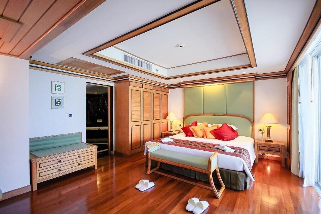 Панорама Royal Cliff Grand And SPA 5*