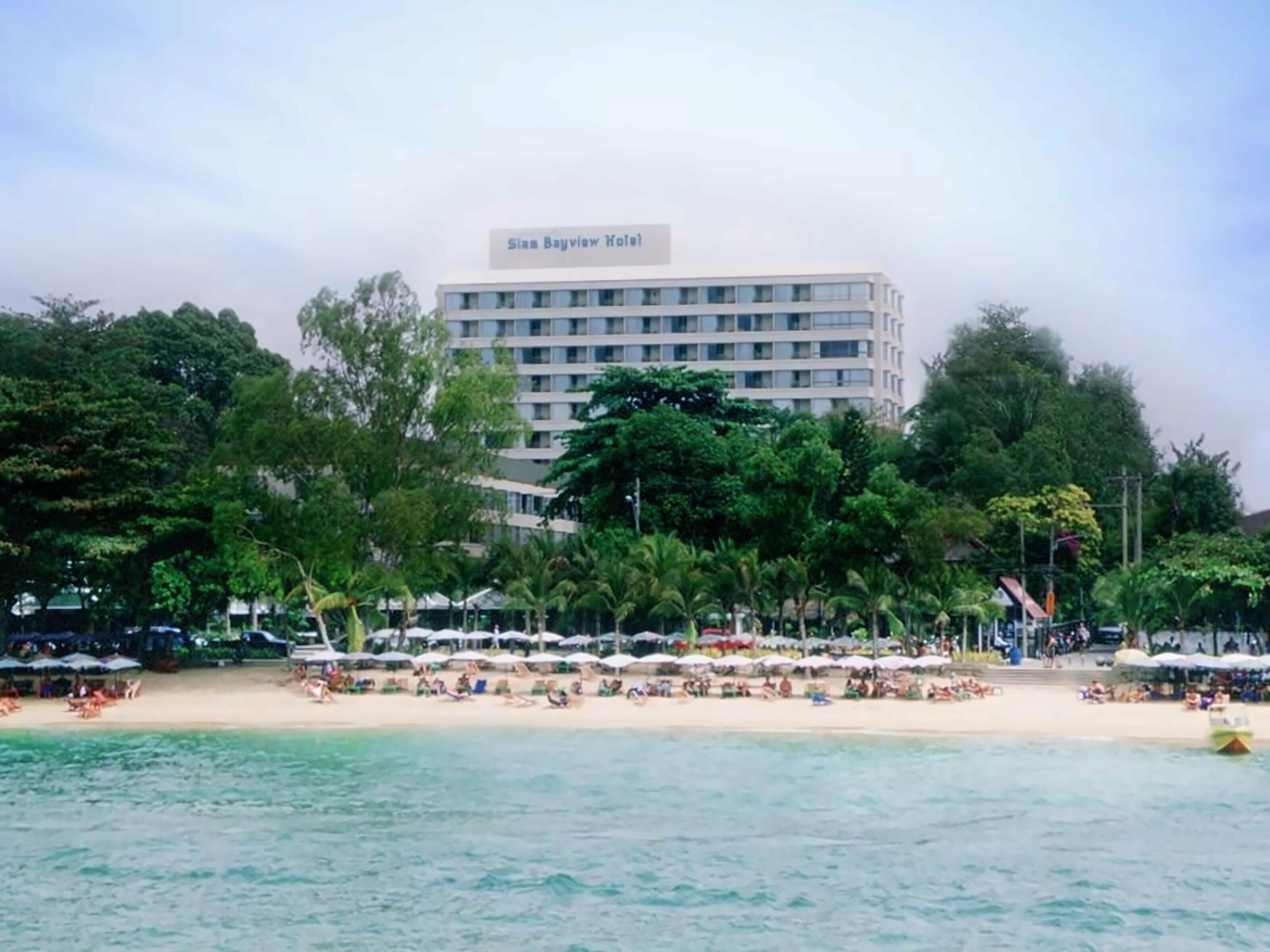 Готель The Bayview Pattaya 4*