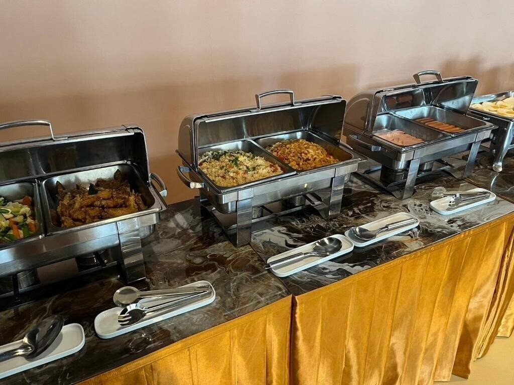 Панорама Crown Pattaya Beach Hotel 3*