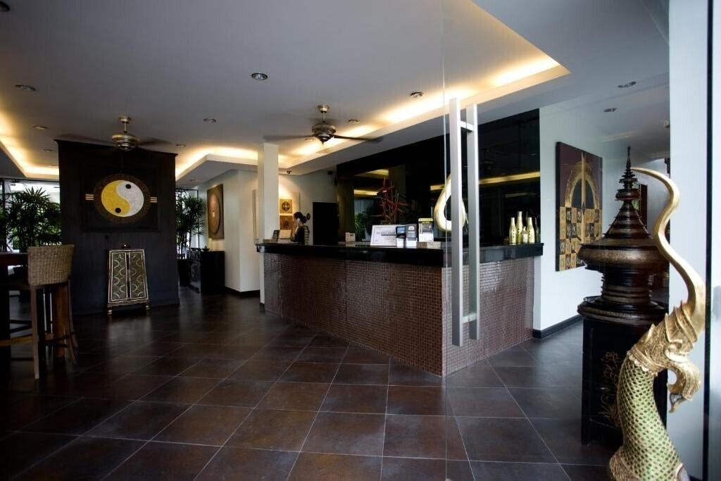 Апартаменты Palm Grove Hotel 4*