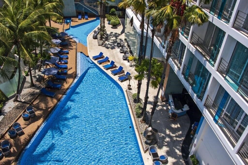 Панорама Hotel Baraquda Heeton Pattaya by Compass Hospitality (ex. Hotel Baraquda Pattaya, DusitD2 Baraquda Pattaya, Hotel Baraquda Pattaya MGallery by Sofitel) 5*