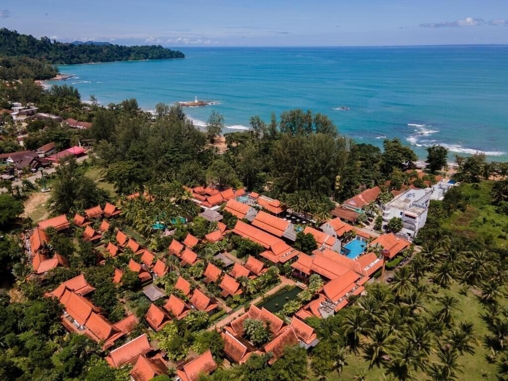Готель Khao Lak Bhandari Resort & SPA 4*