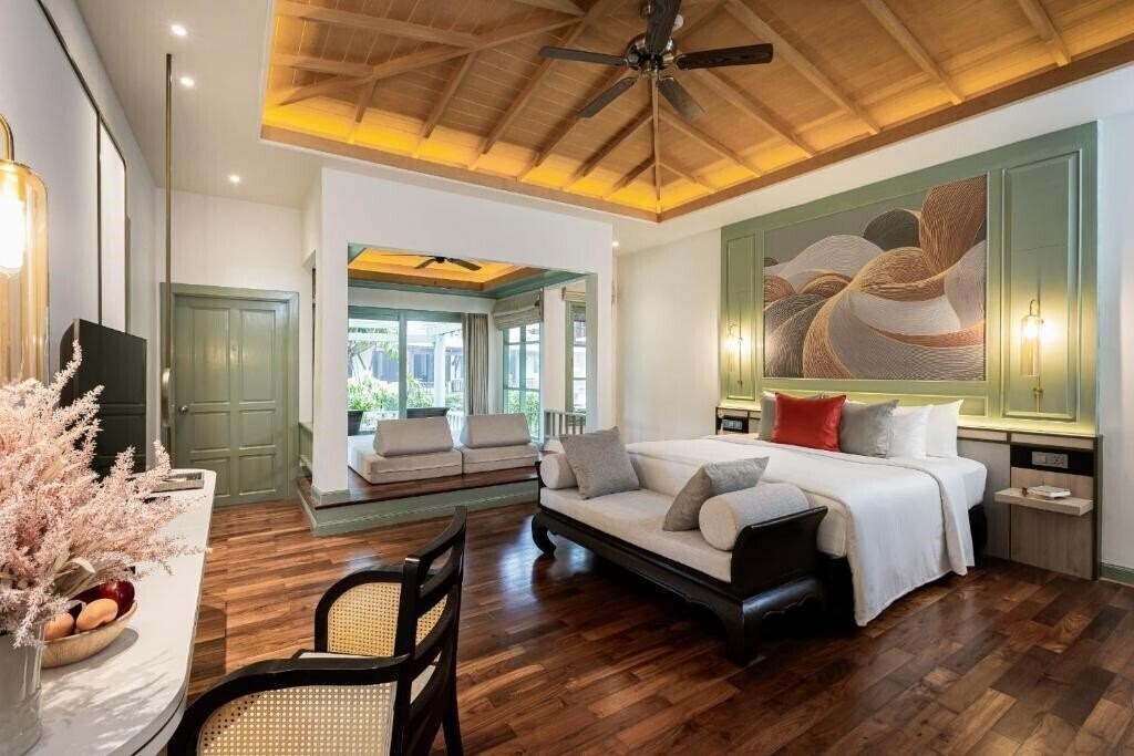 Фото La Solaya Khao Lak (ex. Mukdara Beach Villa) 4*