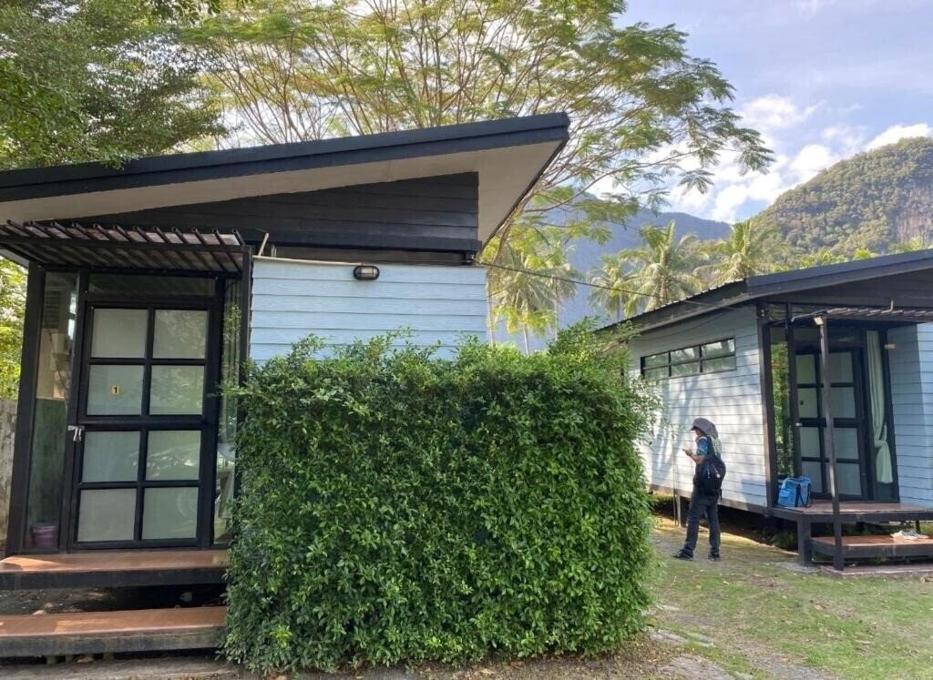 Панорама Baan Rim Nam Resort By Zuzu 2*