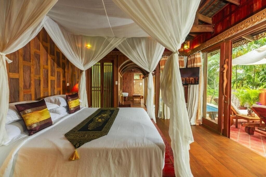 Панорама Santhiya Koh Phangan Resort & Spa 5*