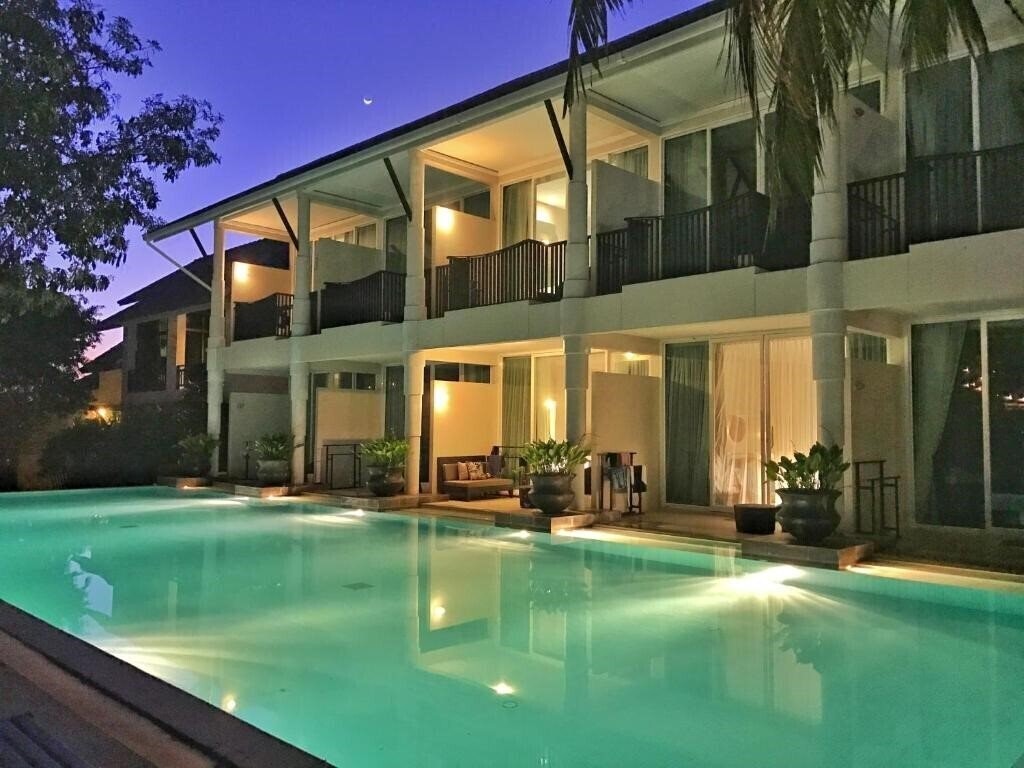 Фото Sarikantang Resort And Spa 3*