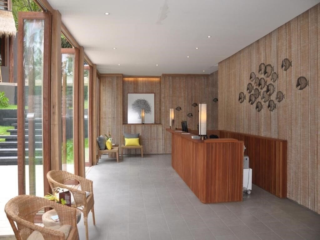 Територія The Beach Club By Haadtien 4*