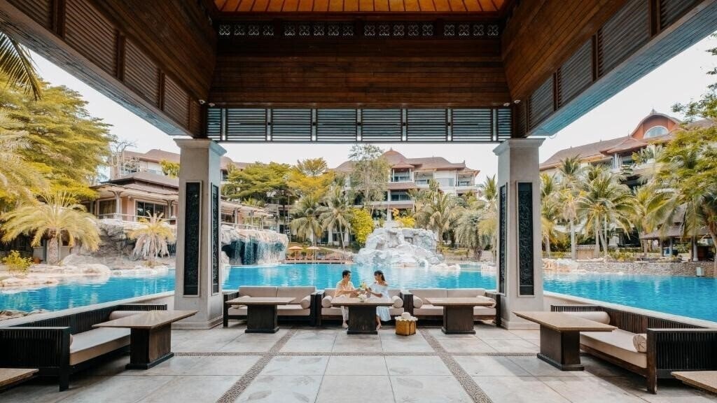 Отель Springfield Village 4*