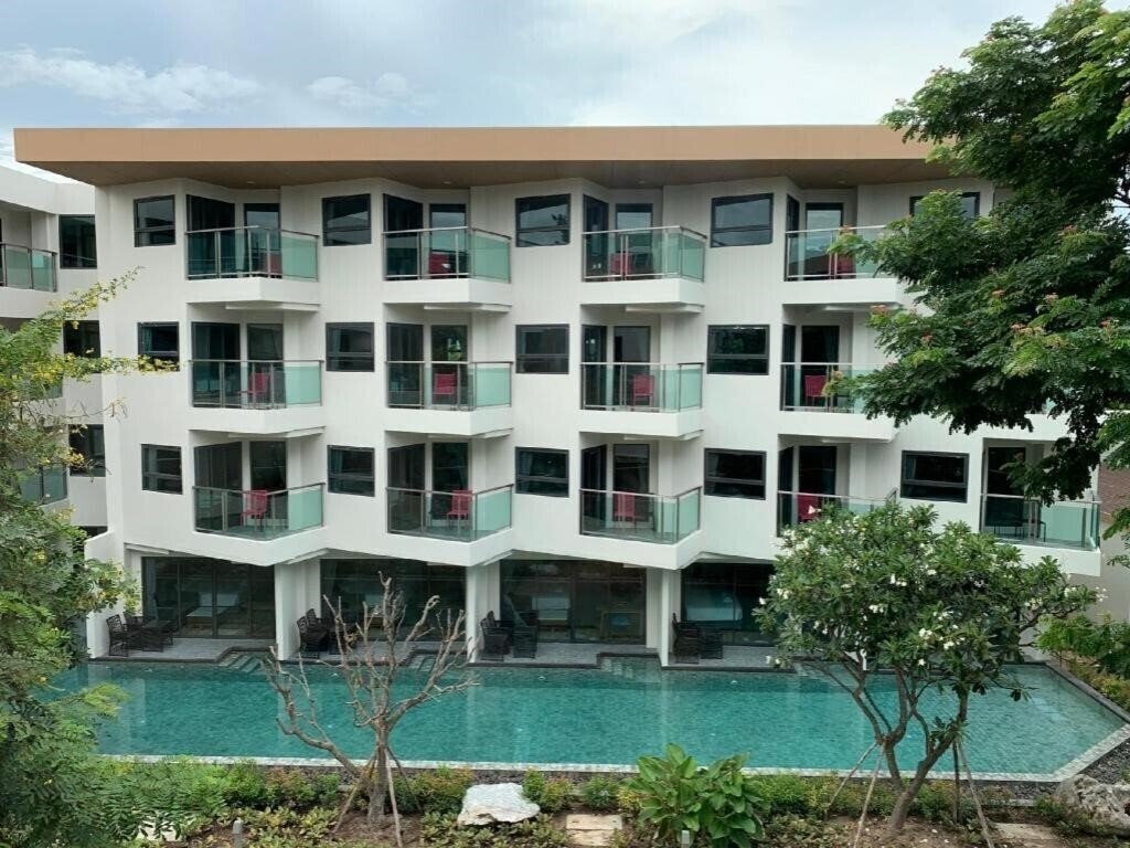 Изображение Eco Cozy Beachfront Resort Chaam 4*