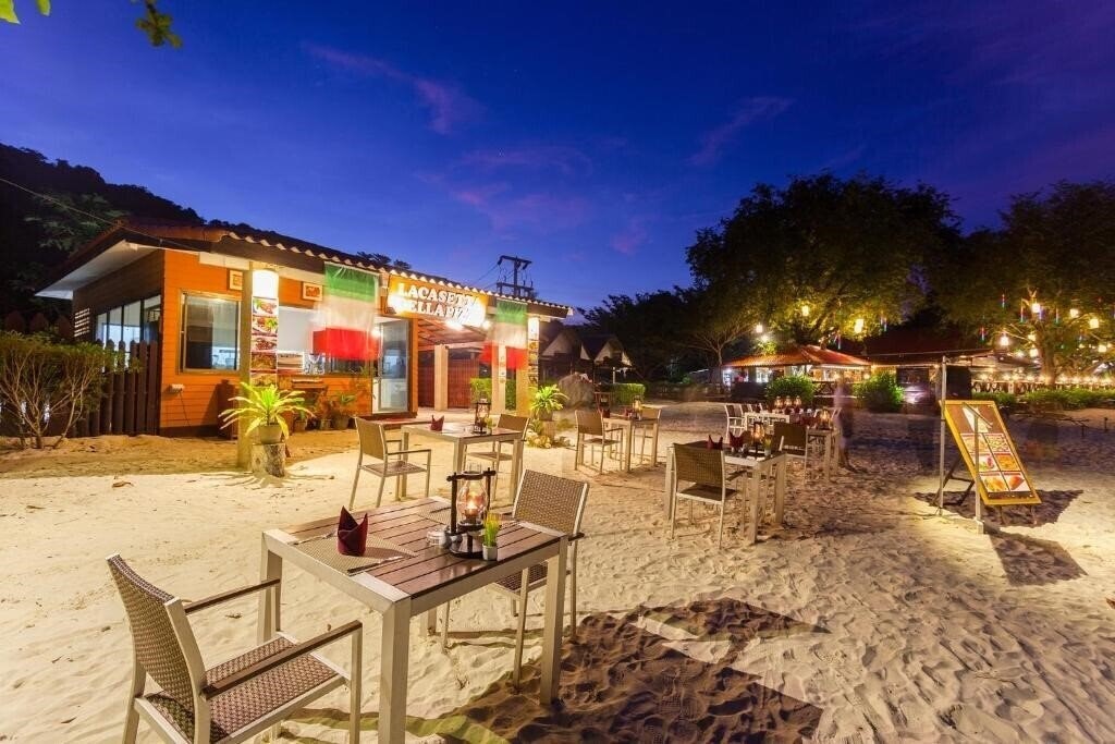 Панорама Phi Phi Natural Resort 3*