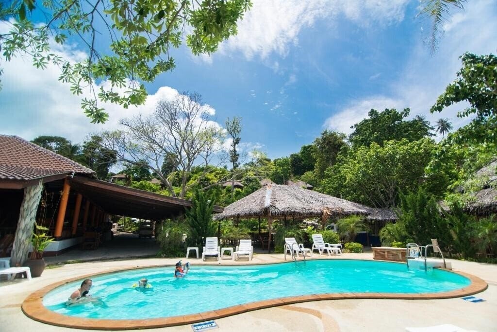 Фото Phi Phi The Beach Resort 3*